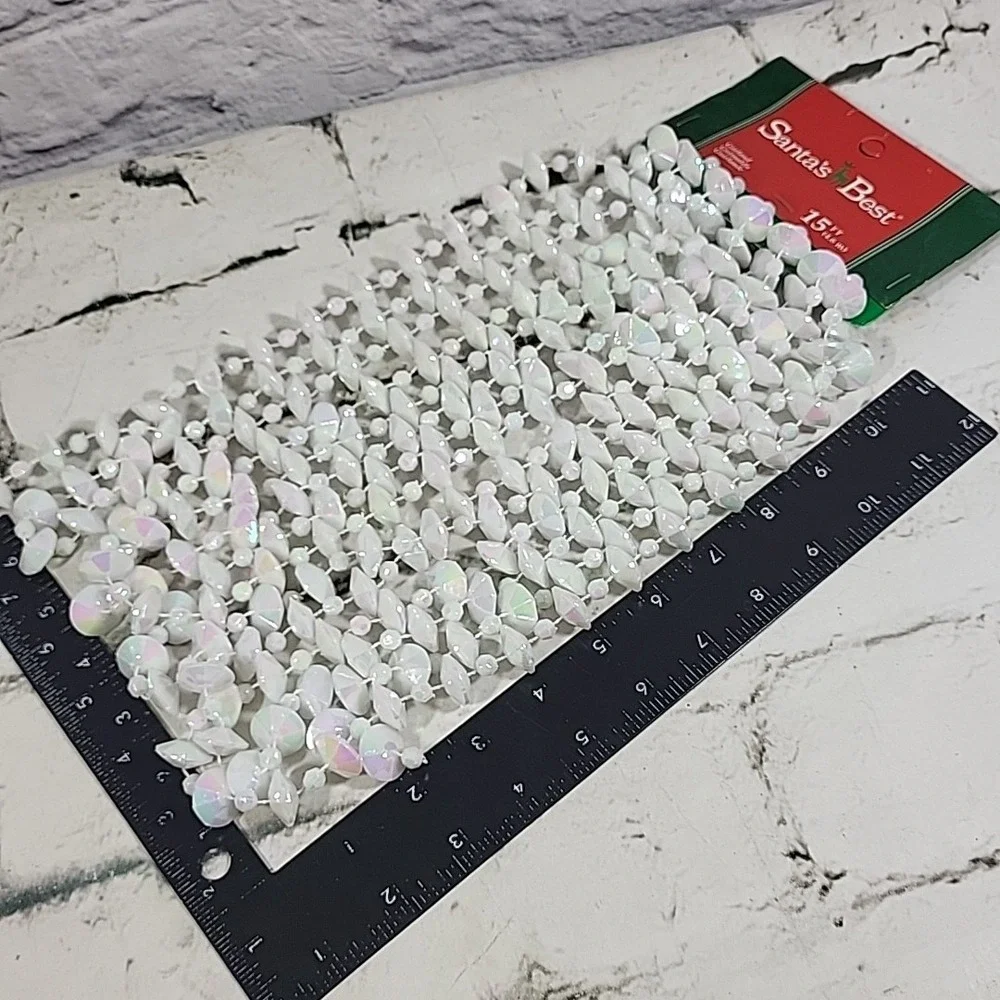 Vintage Santas Best Christmas Garland Acrylic Pearl Iridescent Beaded 15Ft NOS